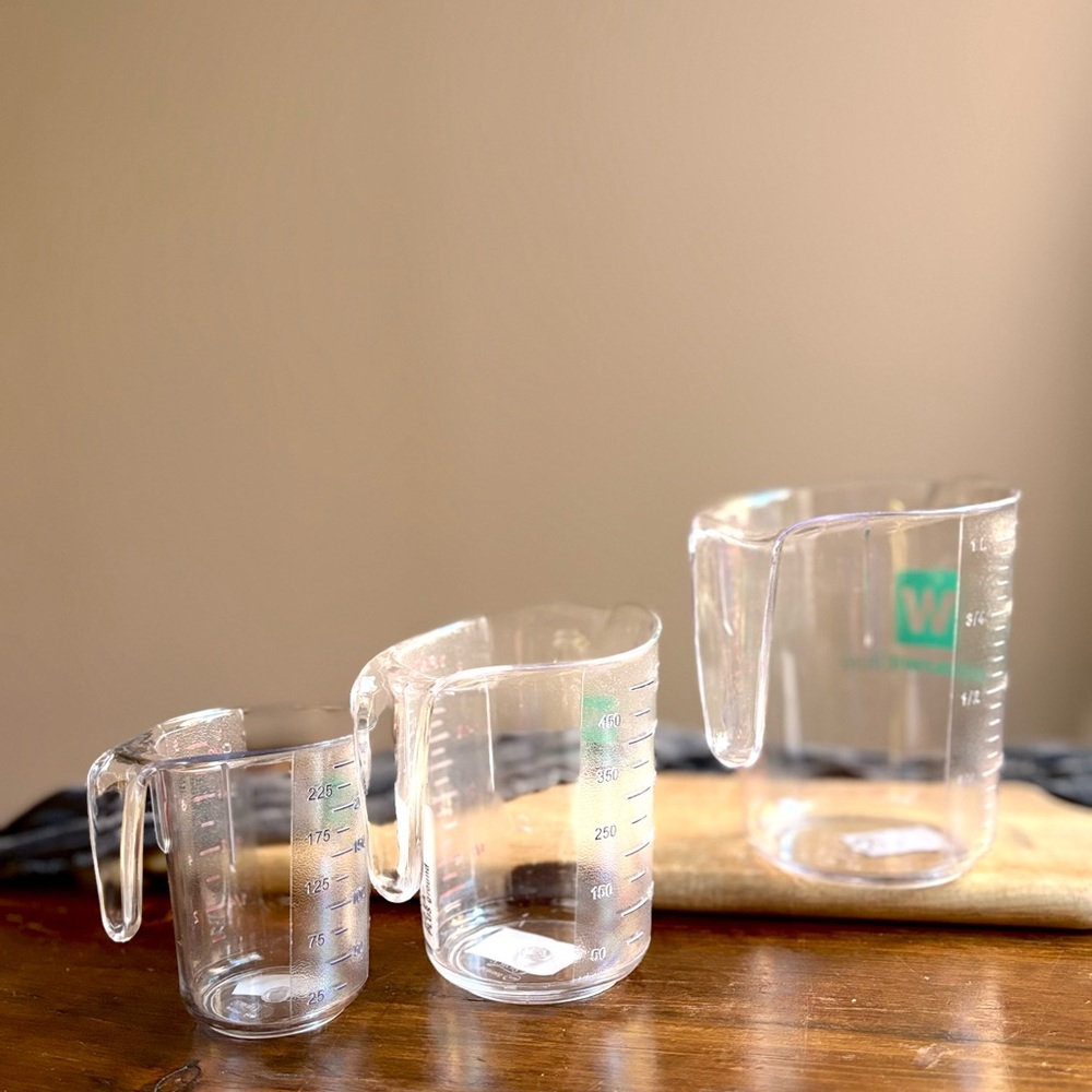 Clear Polycarbonate (plastic)Measuring Cup Set of 3 (price x 3) 1cup, 1pint, 1qt